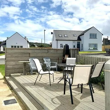 The Palm, Cnoc Na Gaoithe, Holiday home *