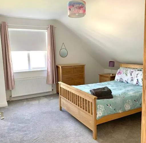 The Palm, Cnoc Na Gaoithe, *